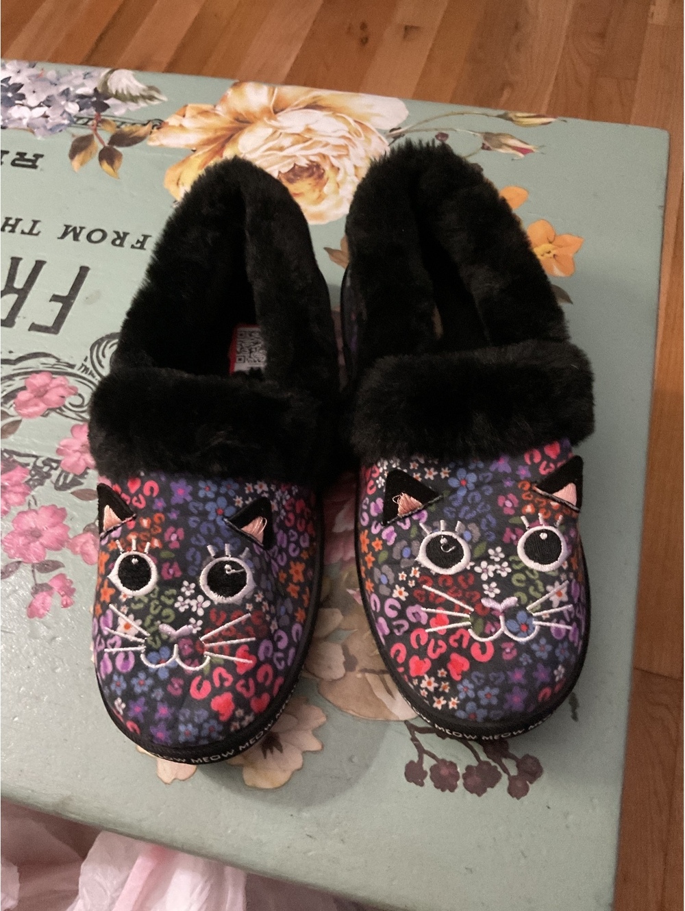 BOBS by Skechers Women's Cat Print Memory Foam Slippers, Size 9